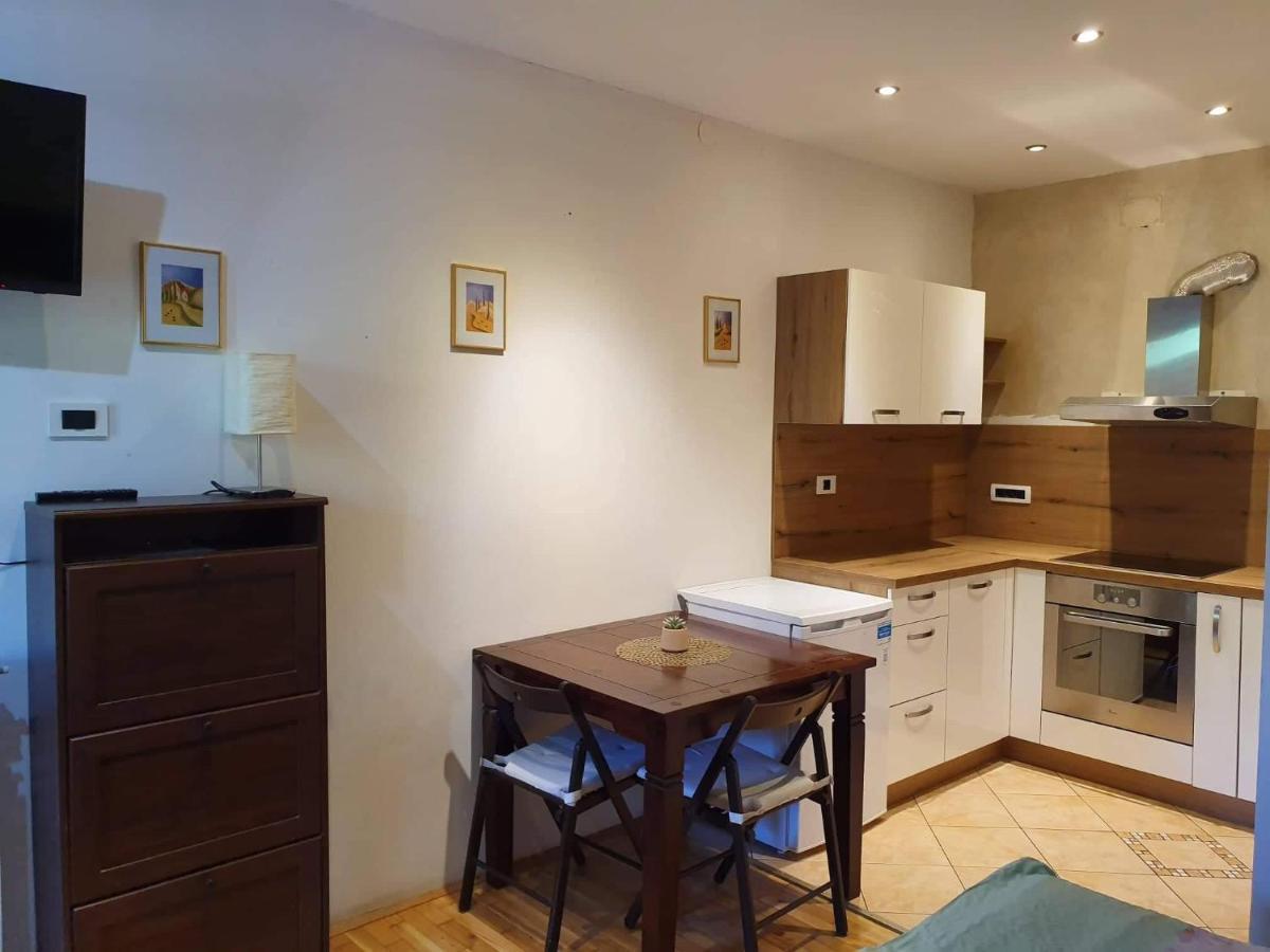 Apartmaji Tim Izola Dış mekan fotoğraf