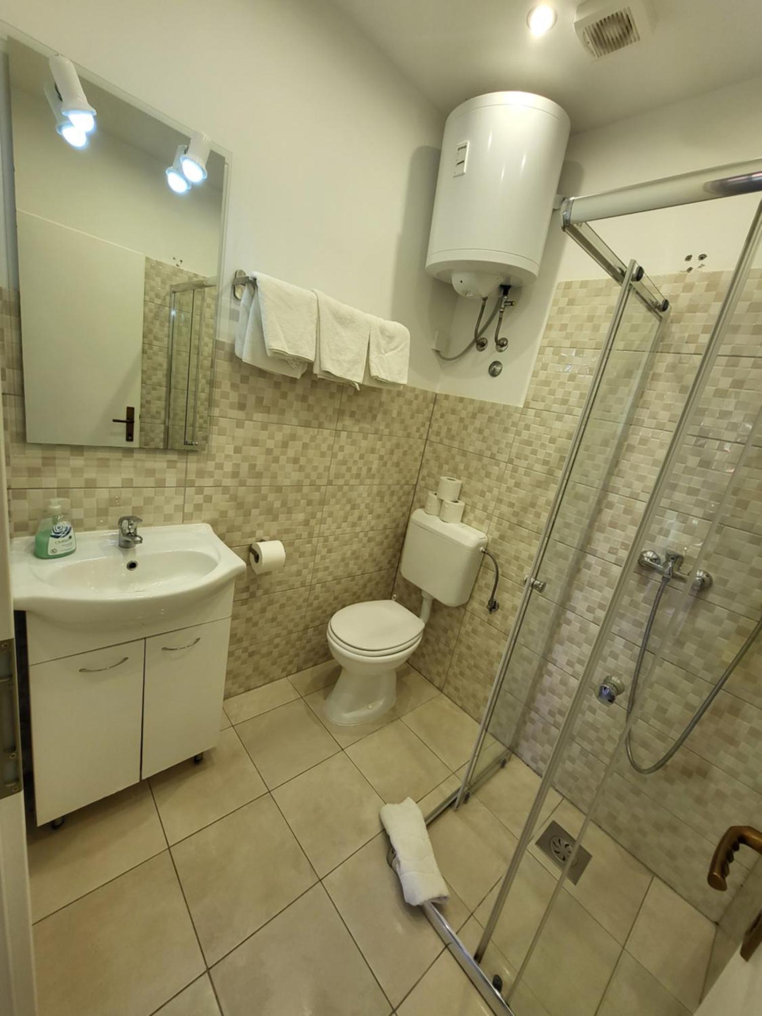 Apartmaji Tim Izola Oda fotoğraf